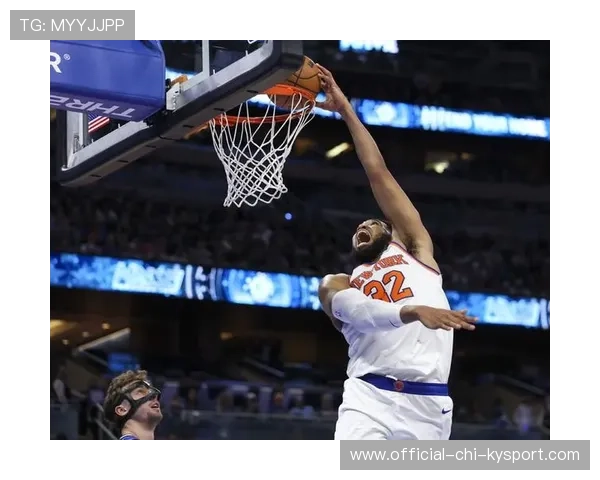 唐斯篮下补篮稳稳命中，森林狼以内线制胜